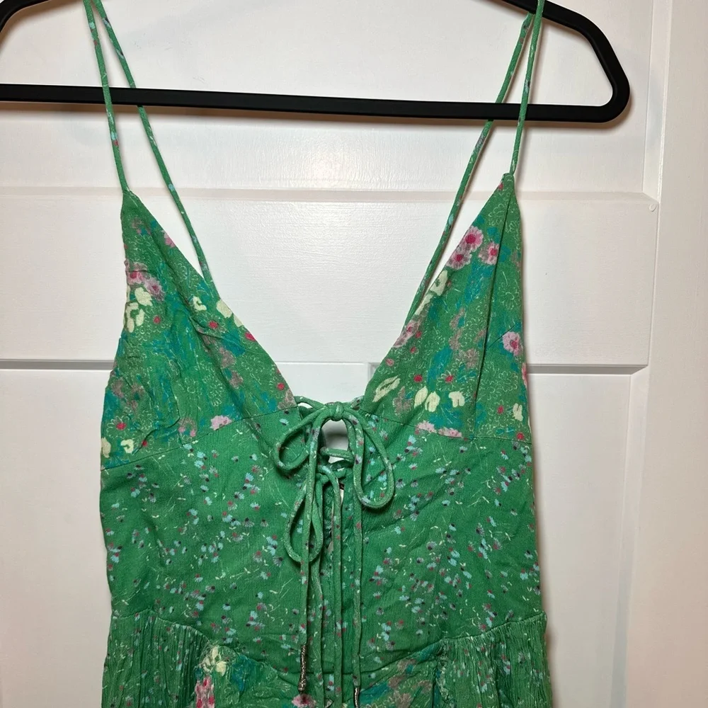 Free people brand new never worn Green Floral Romper with Spaghetti Straps - Picture 7 of 8